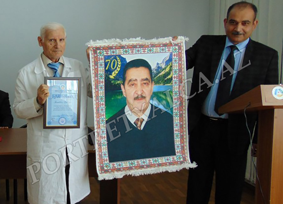 Portret rengli xalca 13